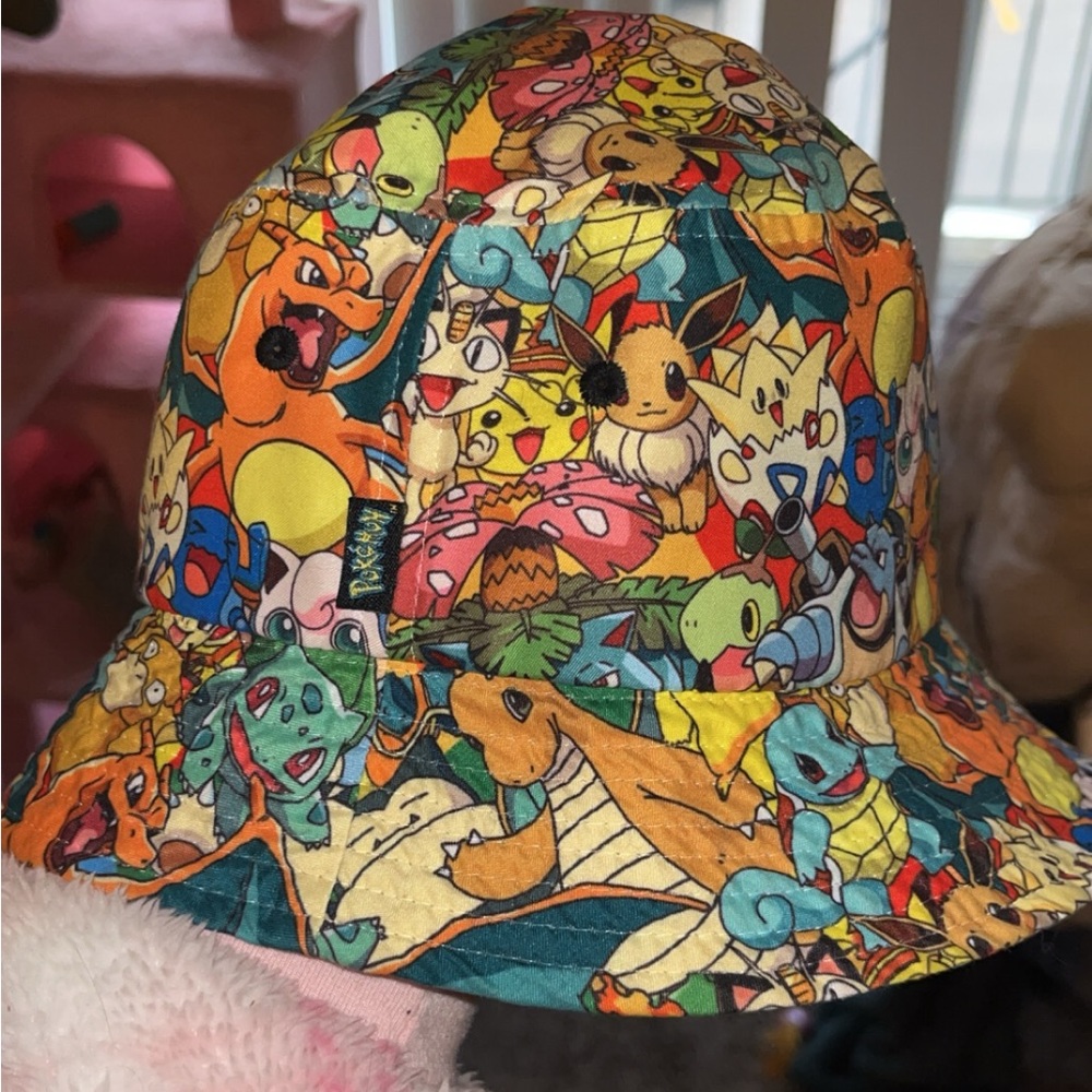 Pokemom bucket hat limited edition